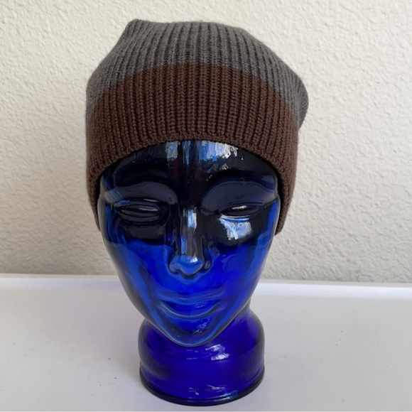 Authentic Gucci Wool Knit Beanie Hat - Picture 4 of 7